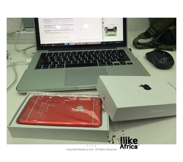 대륙의 짝퉁 아이폰 모양 외장 밧데리