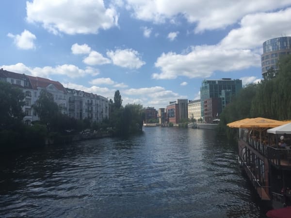 독일 베를린 흔한 공원 티어가르텐 가는길