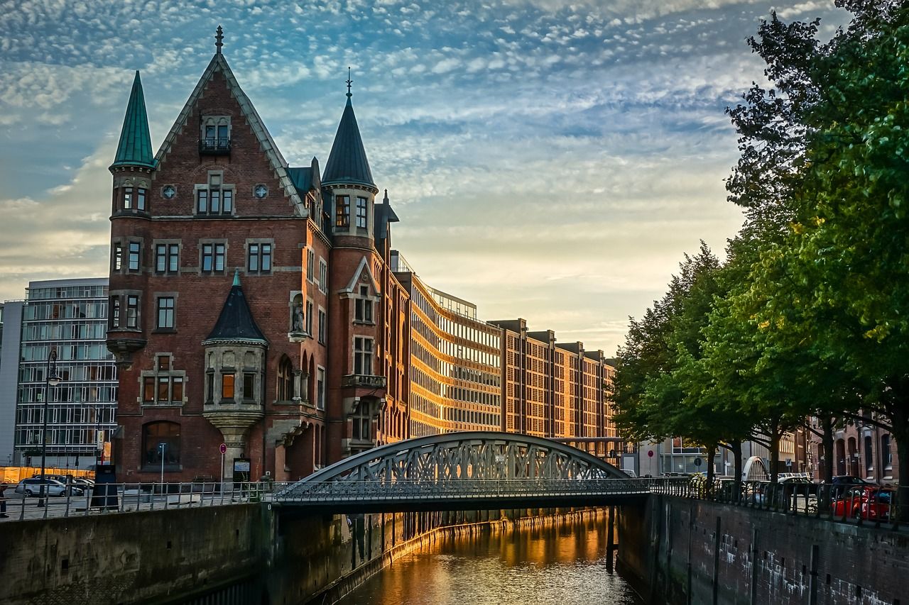 Explore Hamburg in Germany - Main View