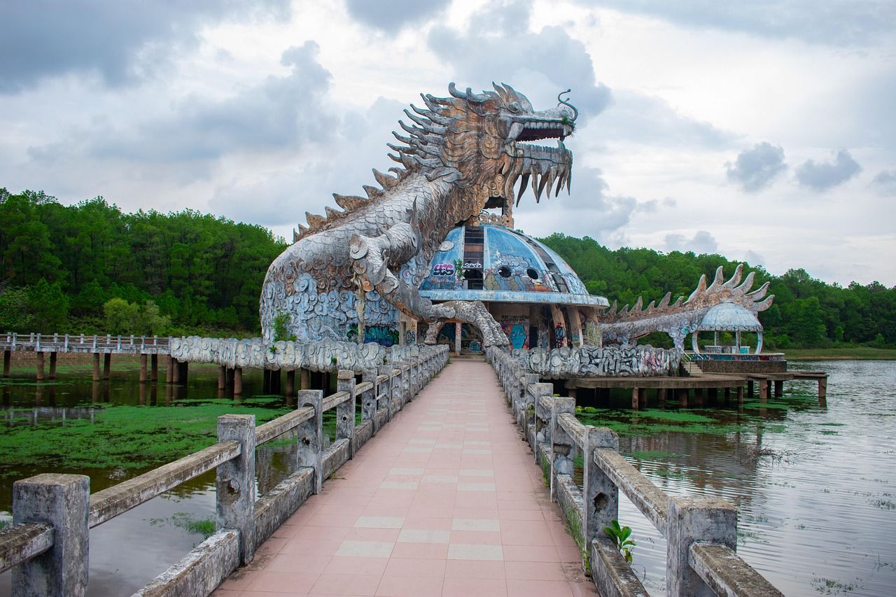 Explore Hue in Vietnam - Main View