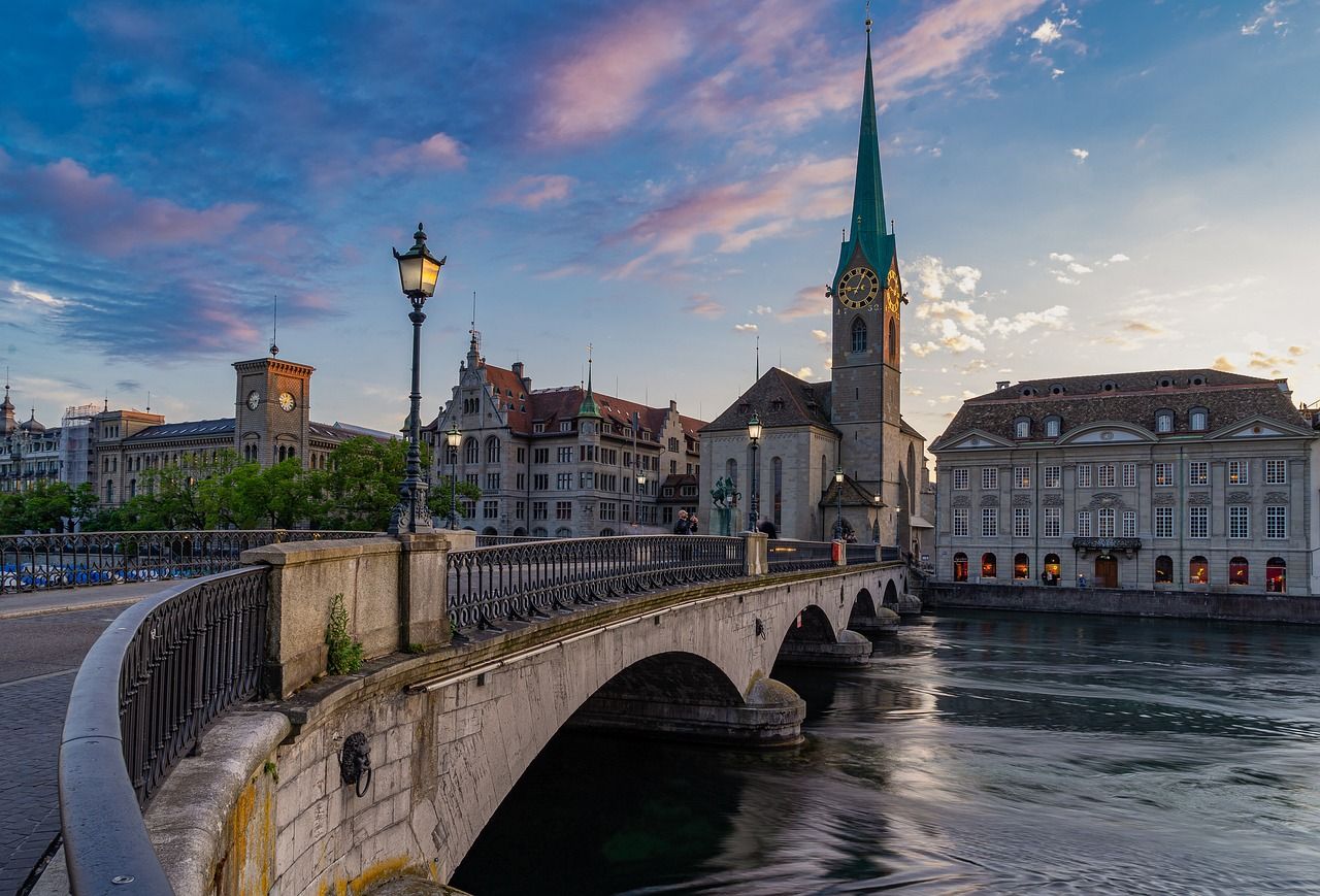 Explore Zurich in Switzerland - Main View